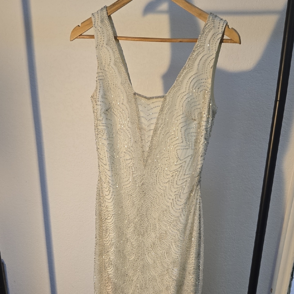Aidan Mattox Elegant Silver Backless Dress